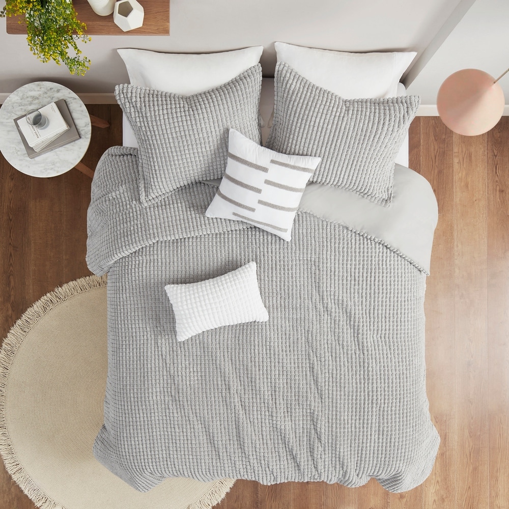 Urban Habitat Talia 7 Piece Embroidered Duvet Cover Set Pink Full/Queen UH12-2096 Urban Habitat Talia 7 Piece Embroidered Duvet Cover Set Pink Full/Queen UH12-2096